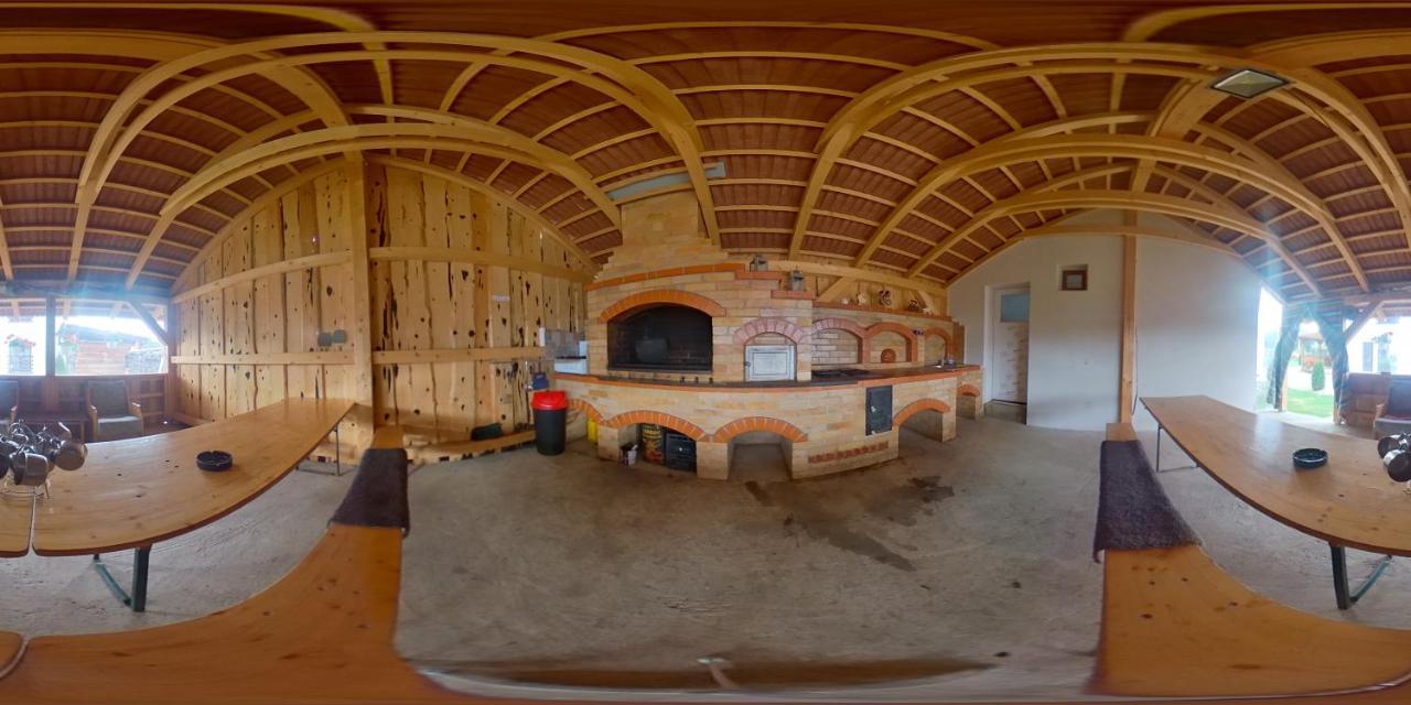 Pensiunea Maya Sîmbăta de Sus Exteriér fotografie