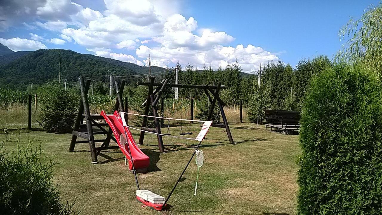 Pensiunea Maya Sîmbăta de Sus Exteriér fotografie